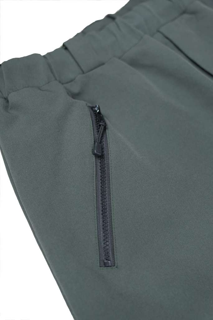 R8 Cargos Army Green